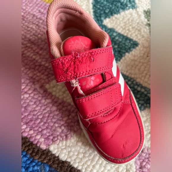 Play Condition adidas Velcro shoes- coral & pink - Picture 5 of 6